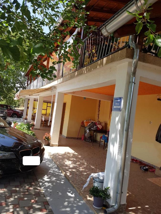 Apartmani Corleone Bilice Exteriér fotografie