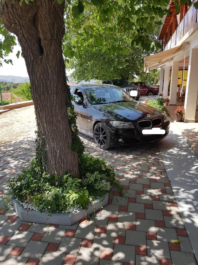 Apartmani Corleone Bilice Exteriér fotografie