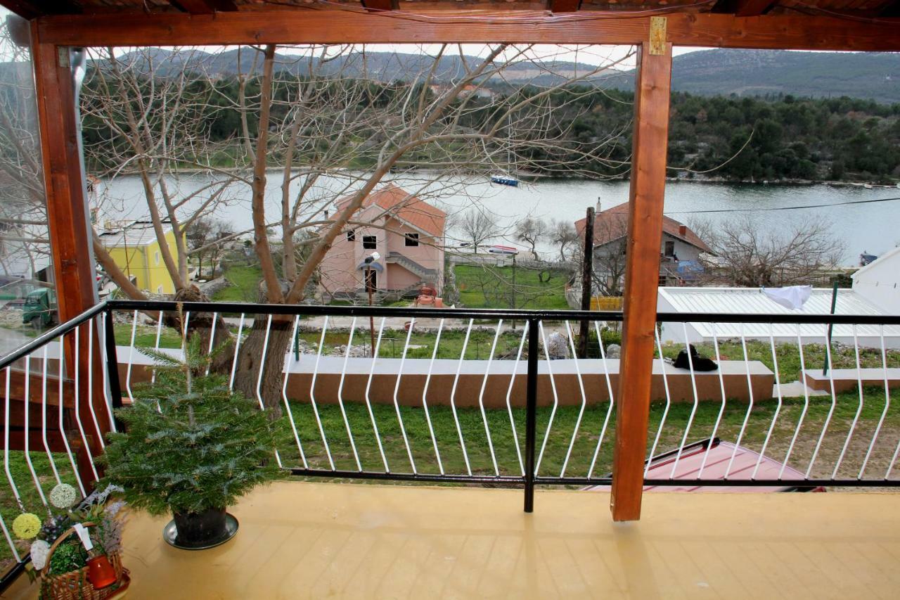 Apartmani Corleone Bilice Exteriér fotografie