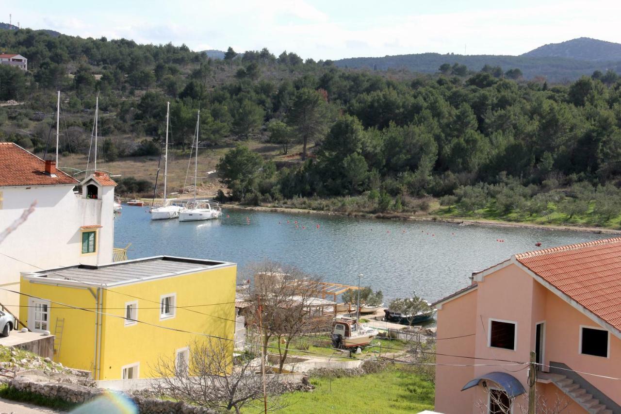 Apartmani Corleone Bilice Exteriér fotografie